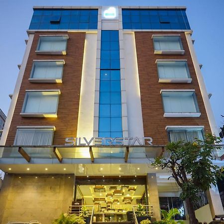 MySpace Hotels Silverstar Bangalore Buitenkant foto